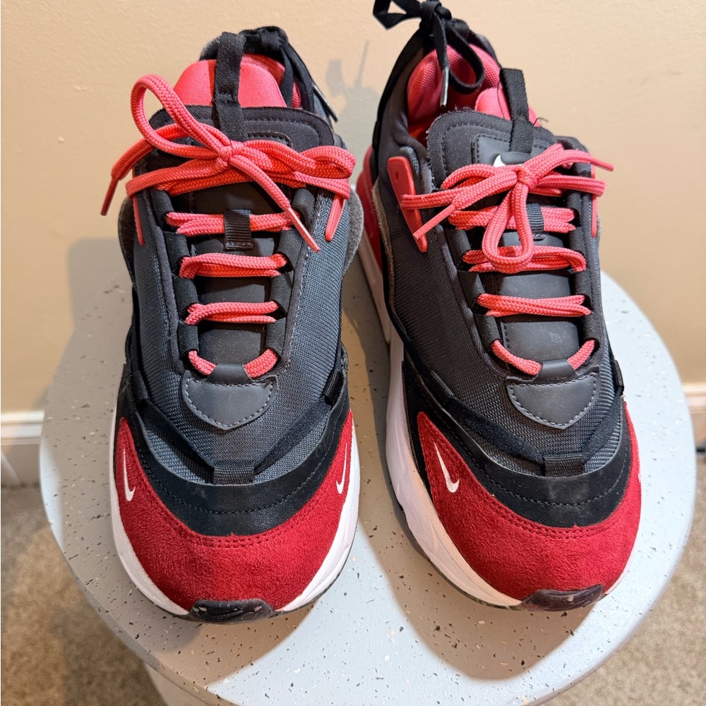 Nike Men's Red and Black Boots